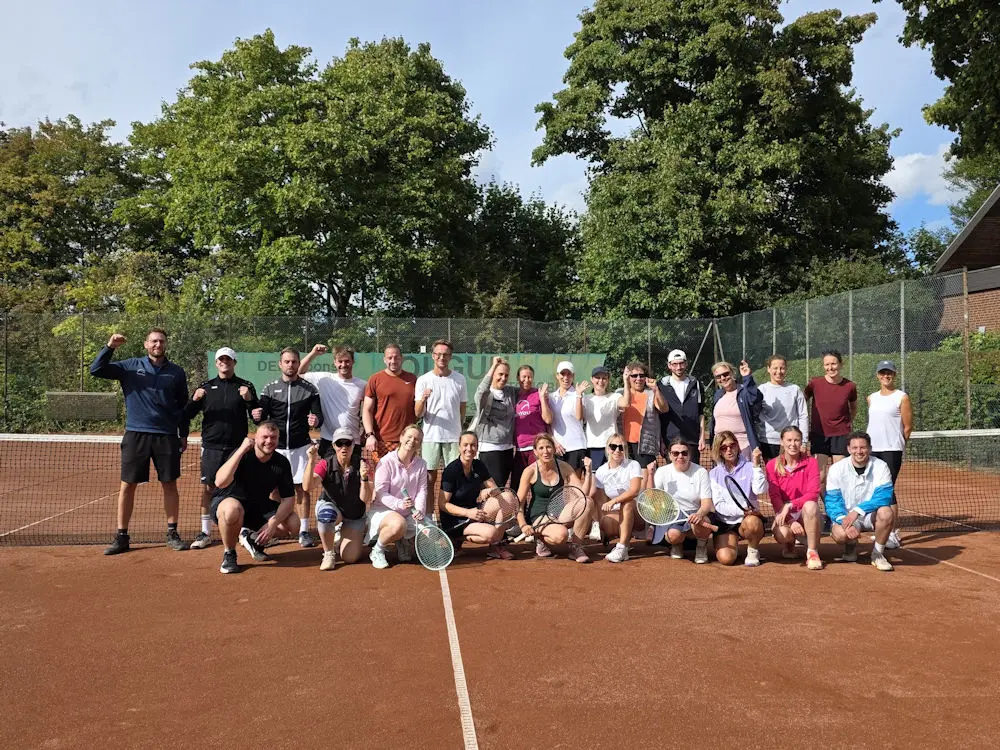 Teilnehmer beim 'TeamYou Sommer Cup 2025' im TCW